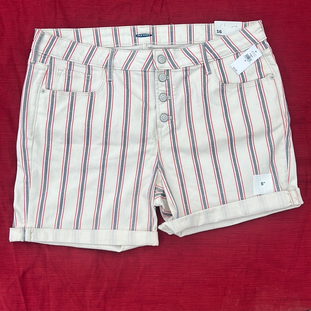 Old Navy Shorts Size 16